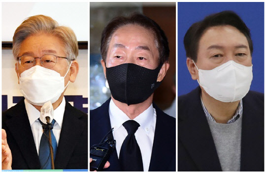 이재명(왼쪽) 더불어민주당 대선 후보, 김현철(가운데) 동국대학교 언론정보대학원 석좌교수, 윤석열 국민의힘 대선 후보. <디지털타임스 DB, 연합뉴스>
